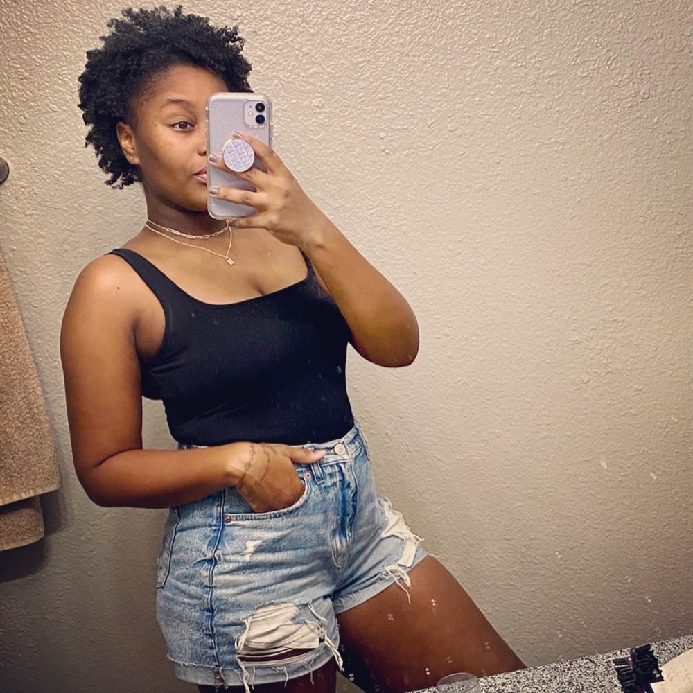 Meet your Posher, Tatyana